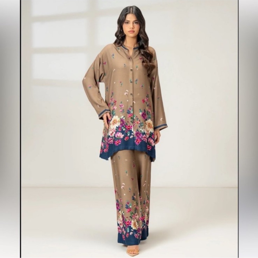 Floral Printed Tan Outfit with Navy Details 2Pc